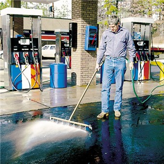 Waterbroom